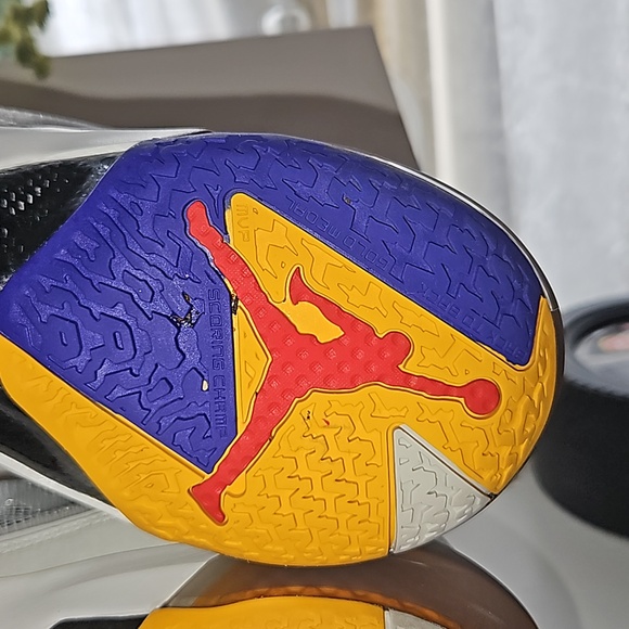 Air Jordan XXXVII Light Bone Fire Red Black Retro Men's 13 - Picture 14 of 17